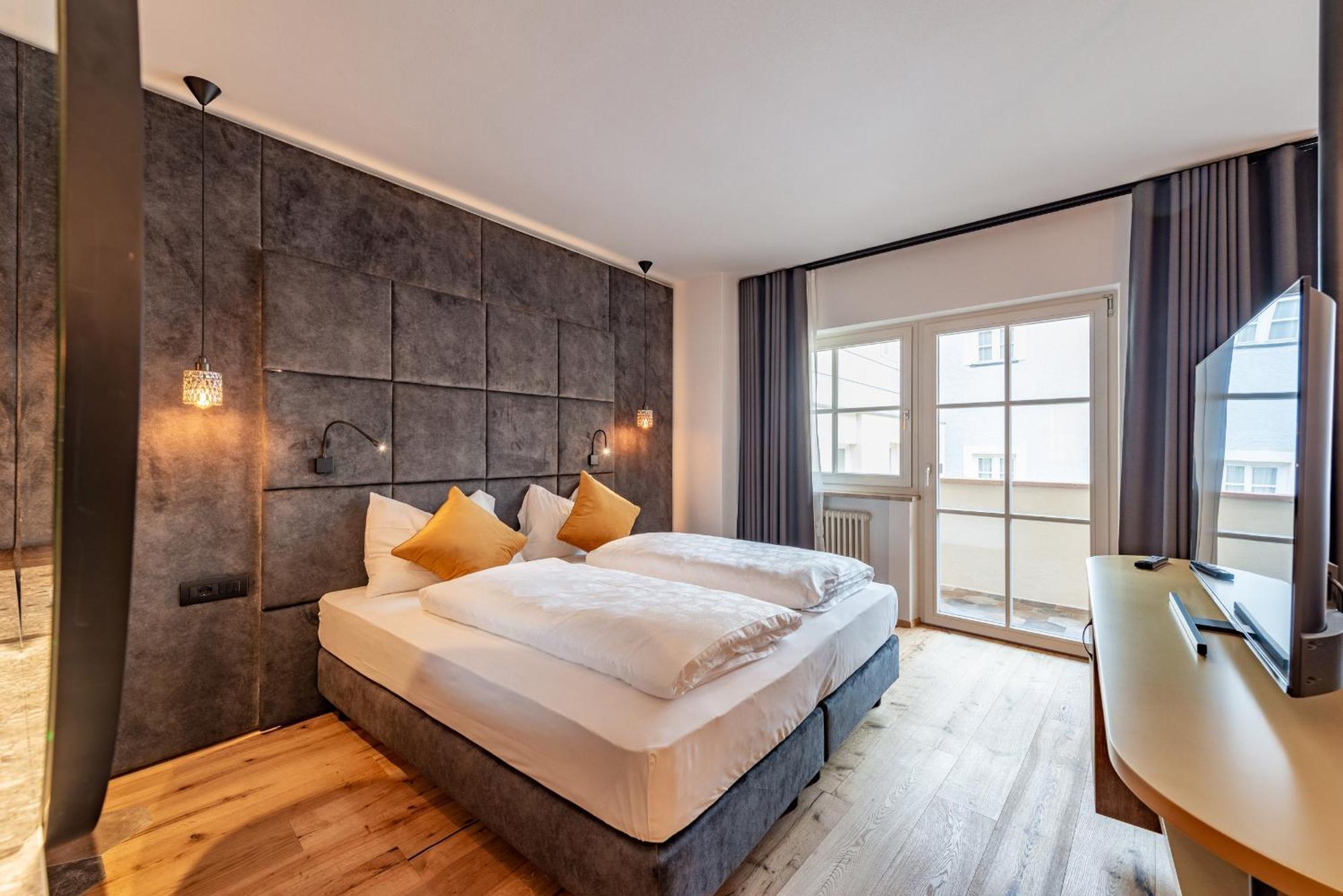 Hotel Goldene Traube 4*